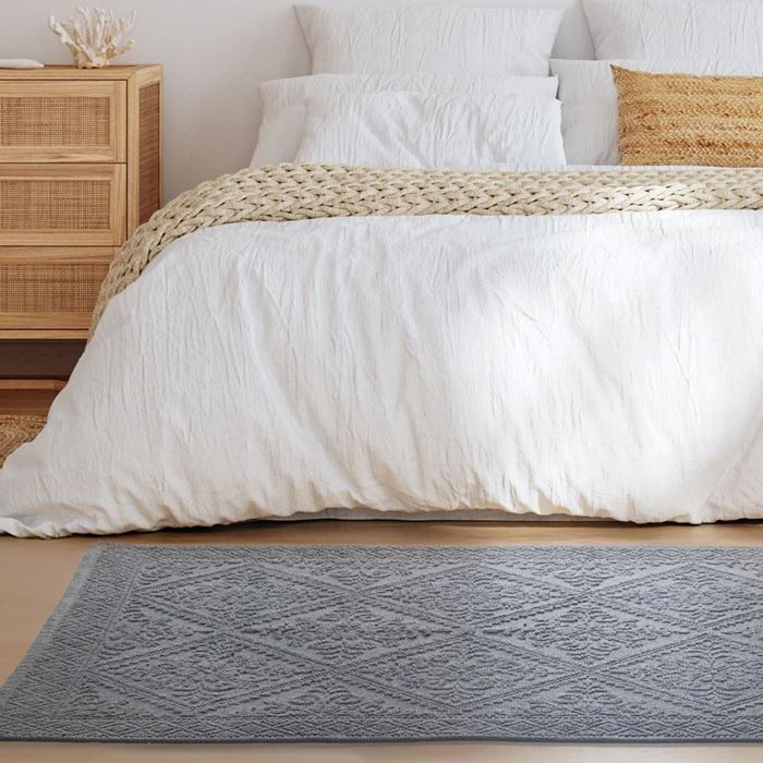 שטיח לחדר שינה ז'קארד אפור כהה